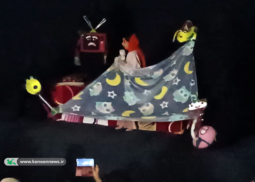 نمایش عروسکی «برقیها» در مرکز شماره ۲ کانون الشتر لرستان به روی صحنه رفت