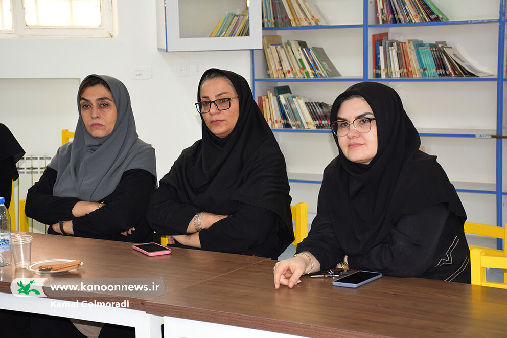 در نشست نقدو بررسی کتاب، جای شما خالی بود