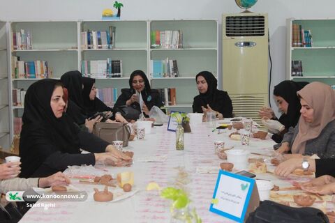 «دوره آموزشی سفالگری» ویژه مربیان کانون خوزستان