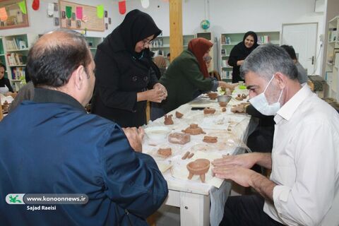 «دوره آموزشی سفالگری» ویژه مربیان کانون خوزستان