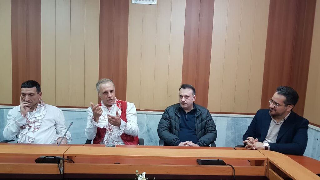 نشست خبری عموهای فتیلهای در کانون کرمانشاه