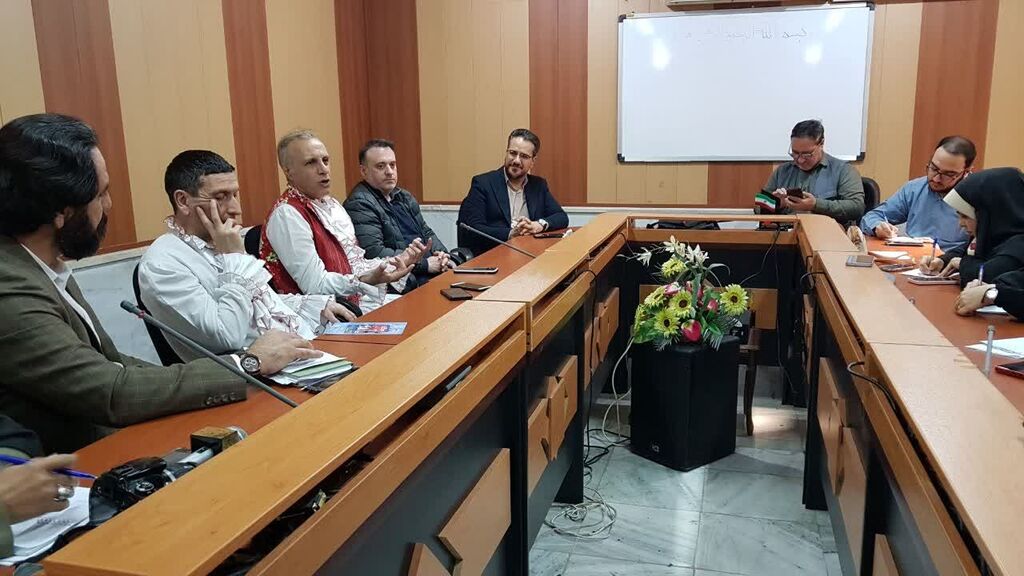 نشست خبری عموهای فتیلهای در کانون کرمانشاه