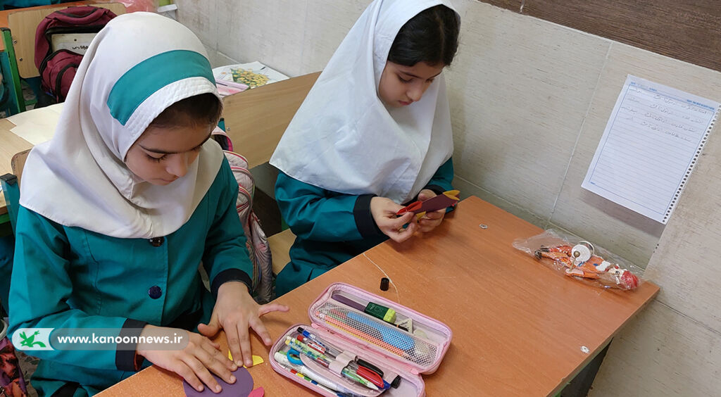 راهاندازی کتابخانه کانونی در روستای اباطر شهرستان صومعهسرا