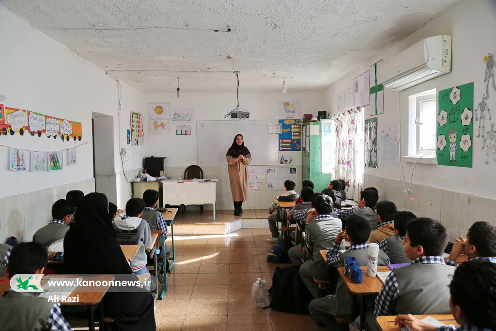 پیک امید کانون استان بوشهر به پایگاه هوایی رسید