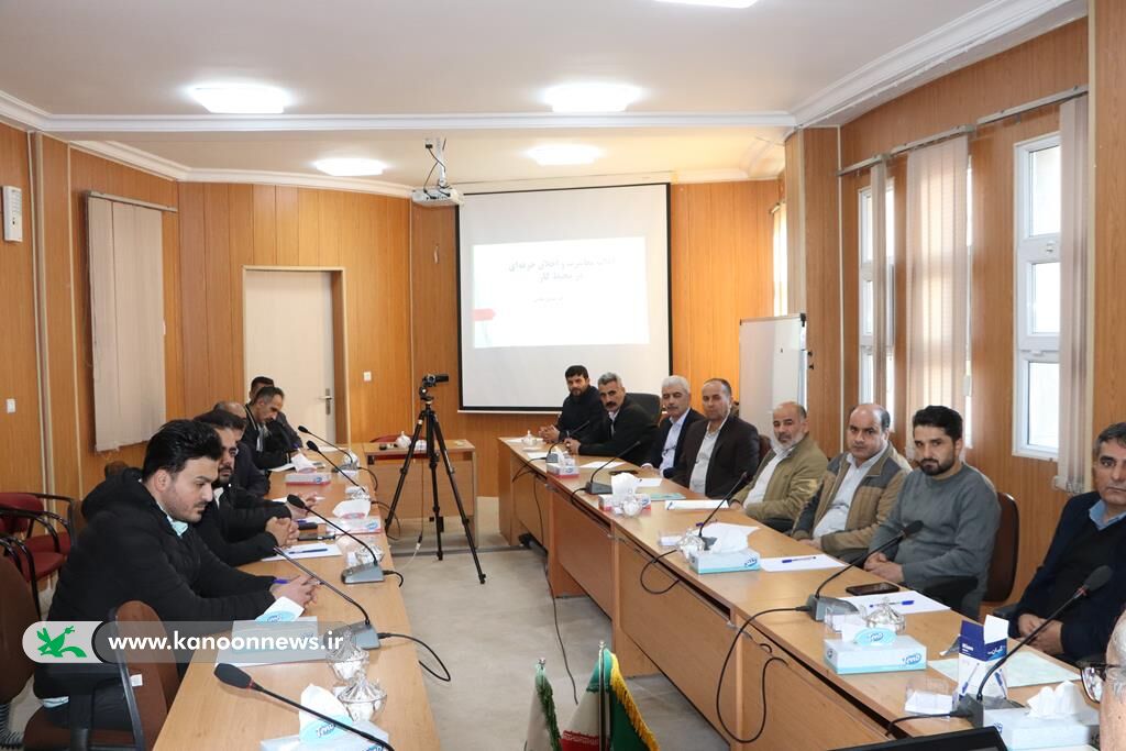 دوره آموزشی«رعایت اخلاق حرفهای در محیط کار» ویژه کارکنان خدمات کانون گلستان
