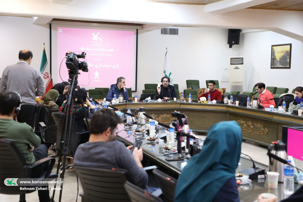 سفری به دنیای شگفتانگیز کودکی با اسباببازیها