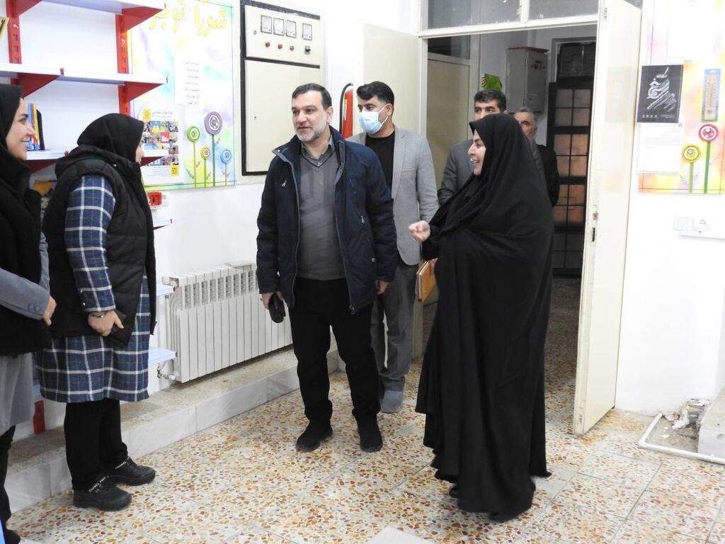 بازدید معاون توسعه و مدیریت منابع کانون پرورش فکری کودکان و نوجوانان و هیئت همراه از مراکز کانون استان ایلام