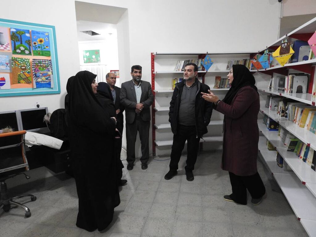 بازدید معاون توسعه و مدیریت منابع کانون پرورش فکری کودکان و نوجوانان و هیئت همراه از مراکز کانون استان ایلام