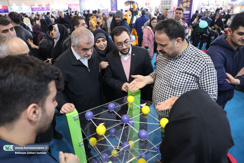 بازدید علی نیکزاد نماینده مجلس از نهمین جشنواره ملی اسباببازی