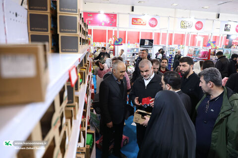 بازدید علی نیکزاد نماینده مجلس از نهمین جشنواره ملی اسباببازی