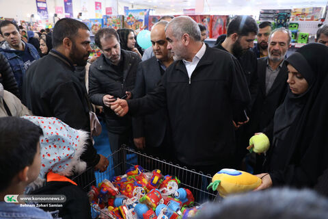 بازدید علی نیکزاد نماینده مجلس از نهمین جشنواره ملی اسباب‌بازی