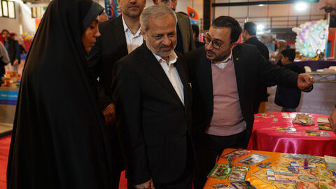 بازدید علیرضا کاظمی وزیر آموزش و پرورش از نهمین جشنواره ملی اسباببازی