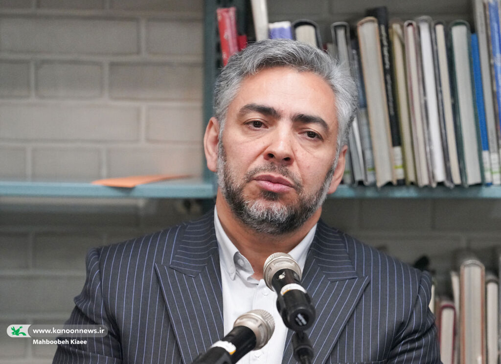 فلسفه برای کودکان در نشست کتابخانه مرجع کانون بررسی شد