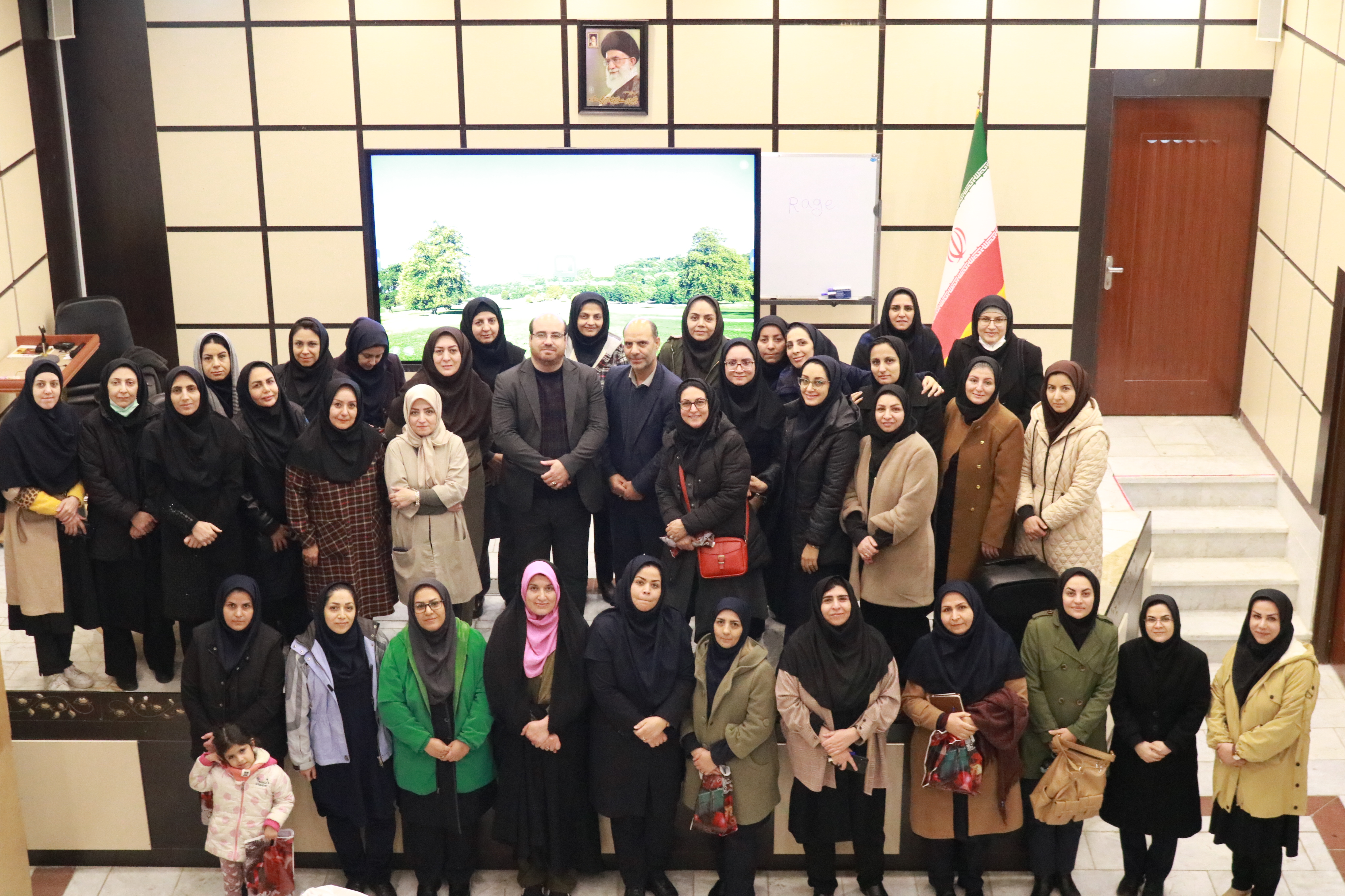 دوره آموزش استانی "فلسفه برای کودکان" ویزه مربیان و معلمان