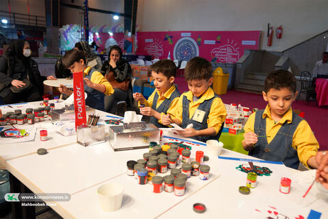 بازدید دبیر شورای عالی انقلاب فرهنگی از نهمین جشنواره ملی اسباببازی