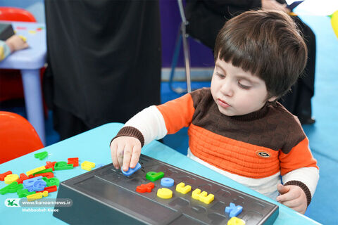 بازدید دبیر شورای عالی انقلاب فرهنگی از نهمین جشنواره ملی اسباببازی