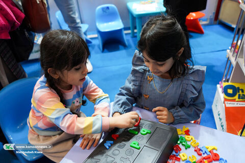 بازدید دبیر شورای عالی انقلاب فرهنگی از نهمین جشنواره ملی اسباببازی