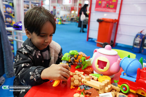 بازدید دبیر شورای عالی انقلاب فرهنگی از نهمین جشنواره ملی اسباببازی