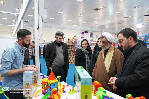 بازدید دبیر شورای عالی انقلاب فرهنگی از نهمین جشنواره ملی اسباببازی