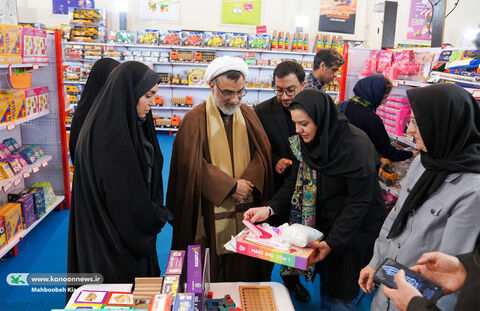 بازدید دبیر شورای عالی انقلاب فرهنگی از نهمین جشنواره ملی اسباببازی