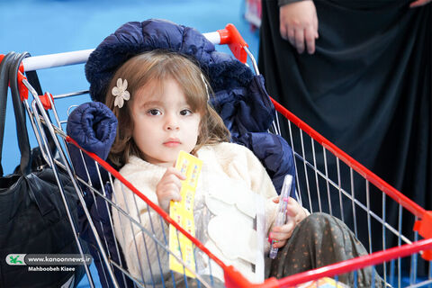 بازدید دبیر شورای عالی انقلاب فرهنگی از نهمین جشنواره ملی اسباببازی