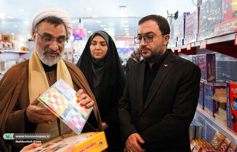 بازدید دبیر شورای عالی انقلاب فرهنگی از نهمین جشنواره ملی اسباببازی