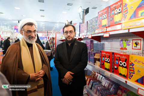 بازدید دبیر شورای عالی انقلاب فرهنگی از نهمین جشنواره ملی اسباببازی