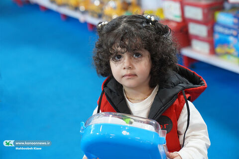 بازدید دبیر شورای عالی انقلاب فرهنگی از نهمین جشنواره ملی اسباببازی