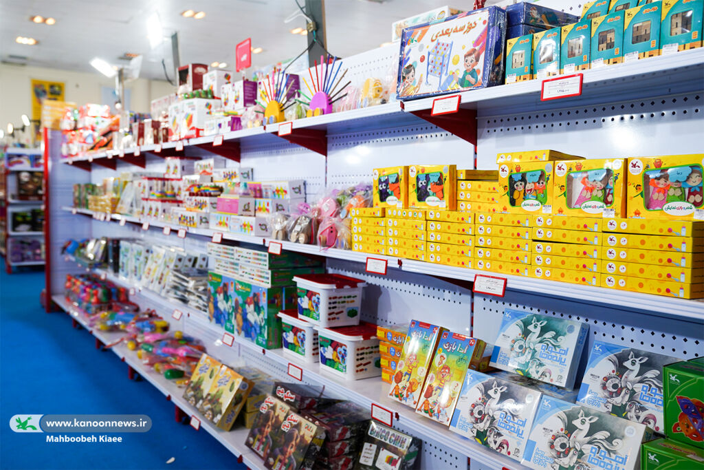 عرضه بازی «دوز سه بعدی» کانون پرورش فکری در نهمین جشنواره ملی اسباببازی عرضه بازی «دوز سه بعدی» کانون پرورش فکری در نهمین جشنواره ملی اسباببازی