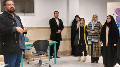 بازدید کارکنان کانون چهارمحال و بختیاری از قم