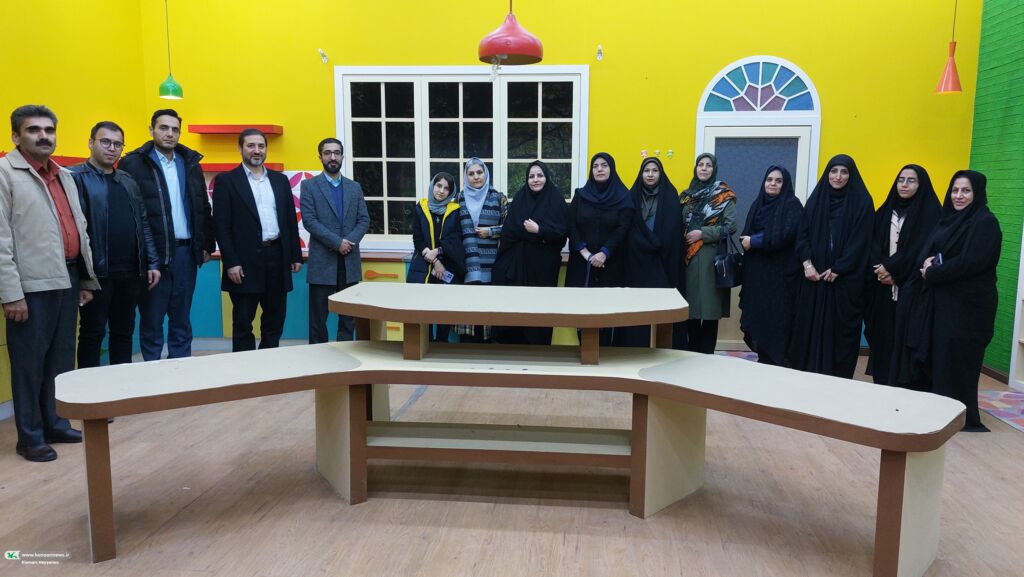 بازدید کارکنان کانون چهارمحال و بختیاری از قم کانونیهای چهارمحال و بختیاری از کانون قم بازدید کردند