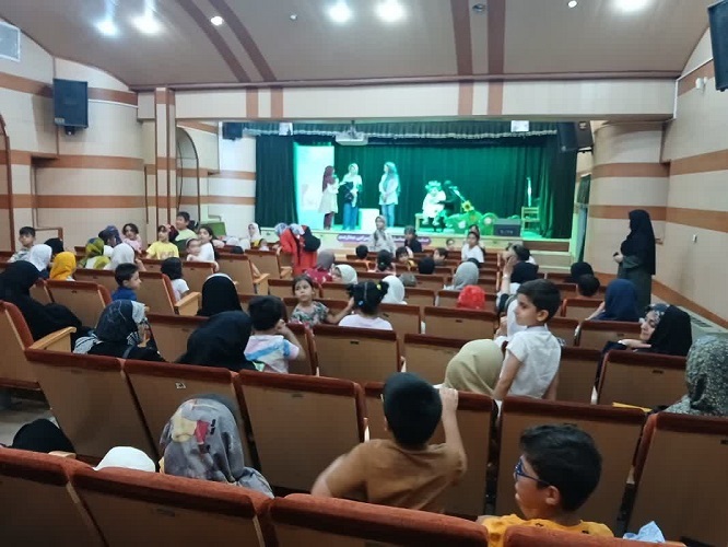 ویژه برنامه نمایشی با عروسک"نه نولا" اجرا میشود