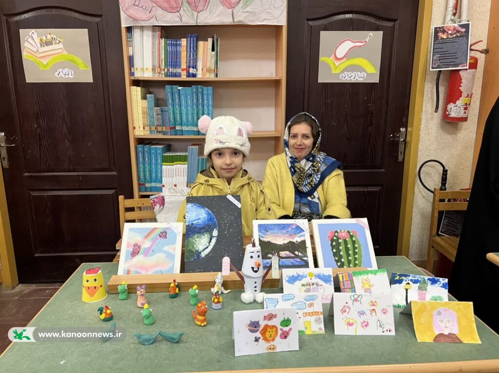 بازارچه دست سازههای کانونیاران گنبدکاووس برپا شد