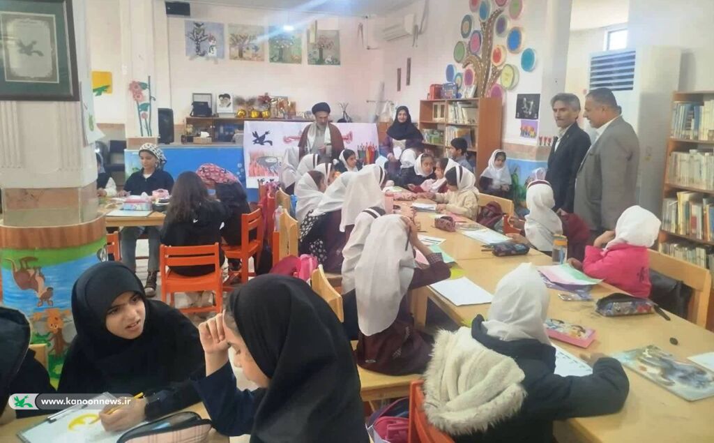 برپایی ایستگاه نقاشی به مناسبت دهه فجر در مرکز فرهنگی هنری لنده