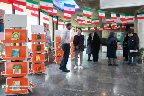 آیین گشایش نمایشگاه «اقتباس ادبی» در کتابخانه مرجع کانون