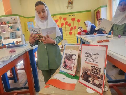 ویژه برنامه های دهه فجر در مراکز کانون پرورش فکری کودکان و نوجوانان استان آذربایجان غربی
