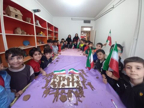 سیزدهم بهمن ماه