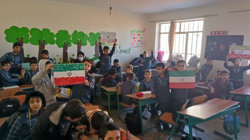اجرای برنامه‌های فرهنگی- هنری و ادبی در مراکز همدان به مناسبت آغاز دهه فجر