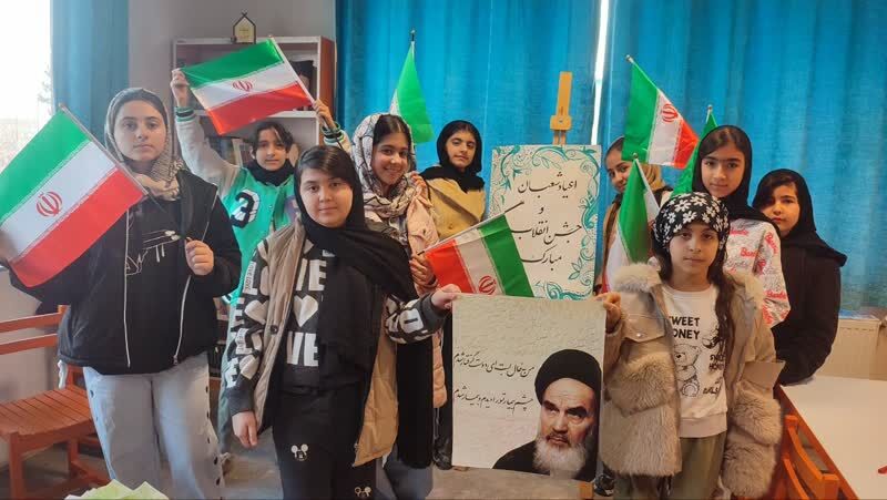 اجرای برنامه‌های فرهنگی- هنری و ادبی در مراکز همدان به مناسبت آغاز دهه فجر