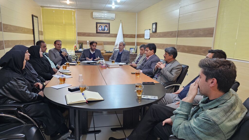 همه باید دغدغه کار برای کودک و نوجوان را داشته باشیم همه باید دغدغه کار برای کودک و نوجوان را داشته باشیم