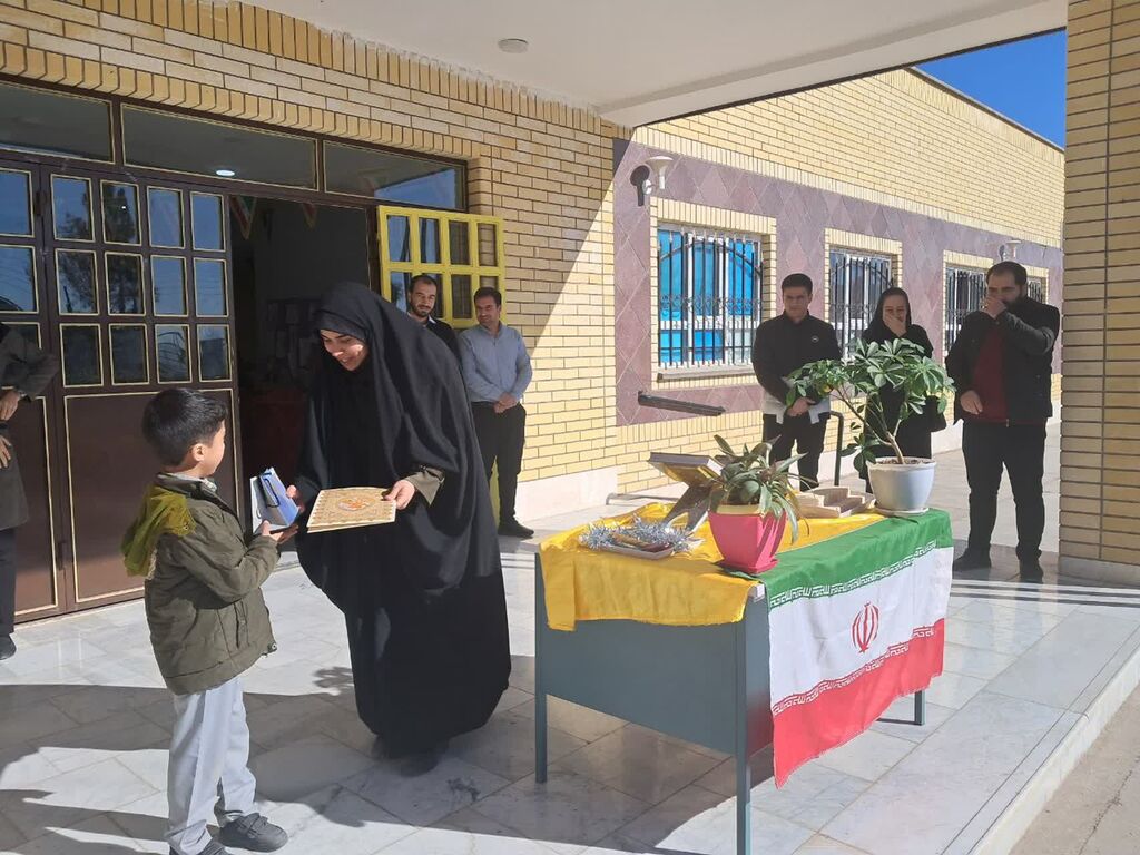 اهدای حکم کانون‌یاران مراکز فرهنگی هنری استان سمنان