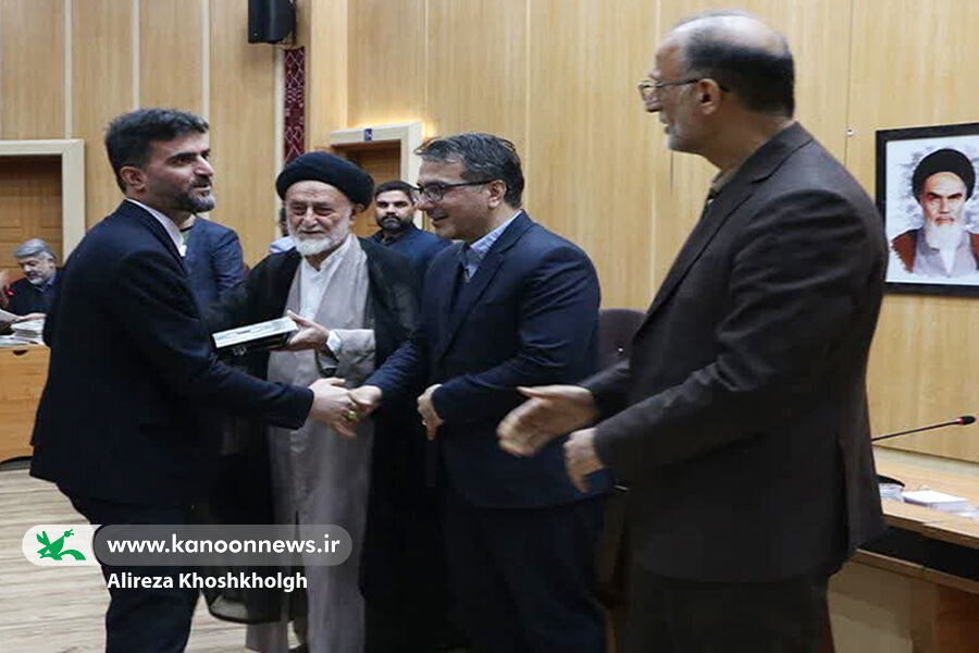 کانون گیلان دستگاه «شایستهتقدیر» عرصه ترویج فرهنگ نماز شناختهشد