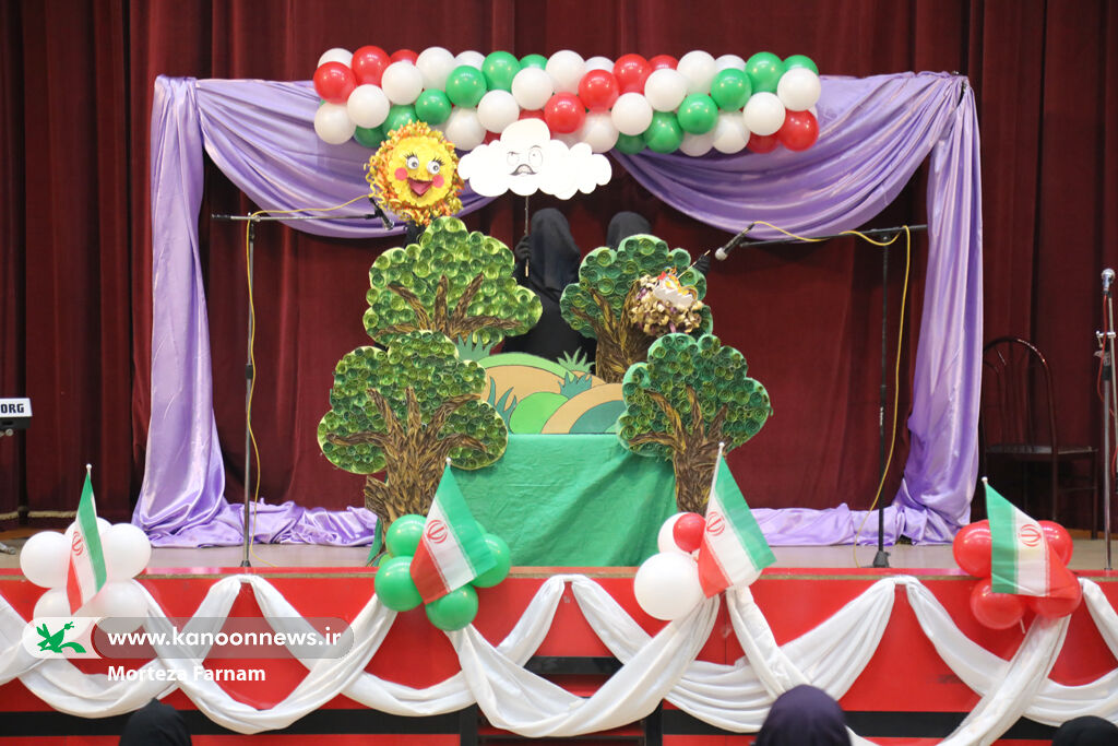 جشن بزرگ انقلاب در یزد برگزار شد