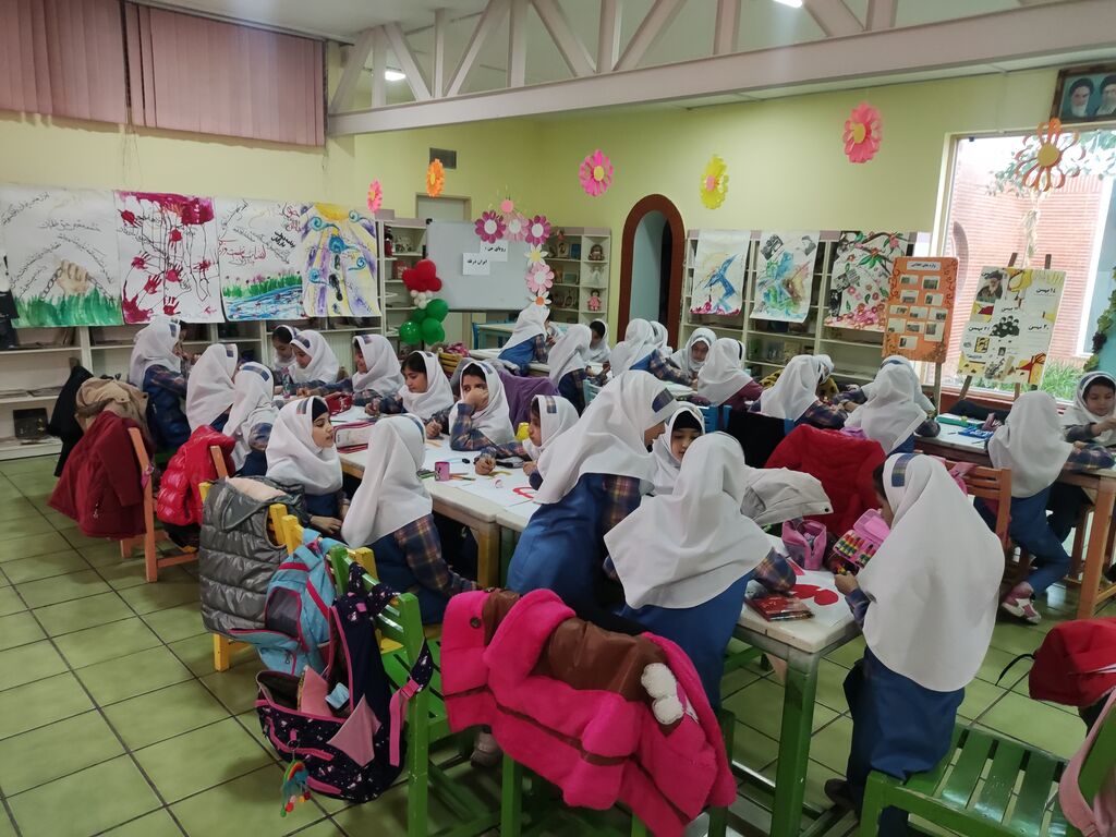 گرامیداشت دهه فجر در مراکز فرهنگی و هنری کانون استان قزوین