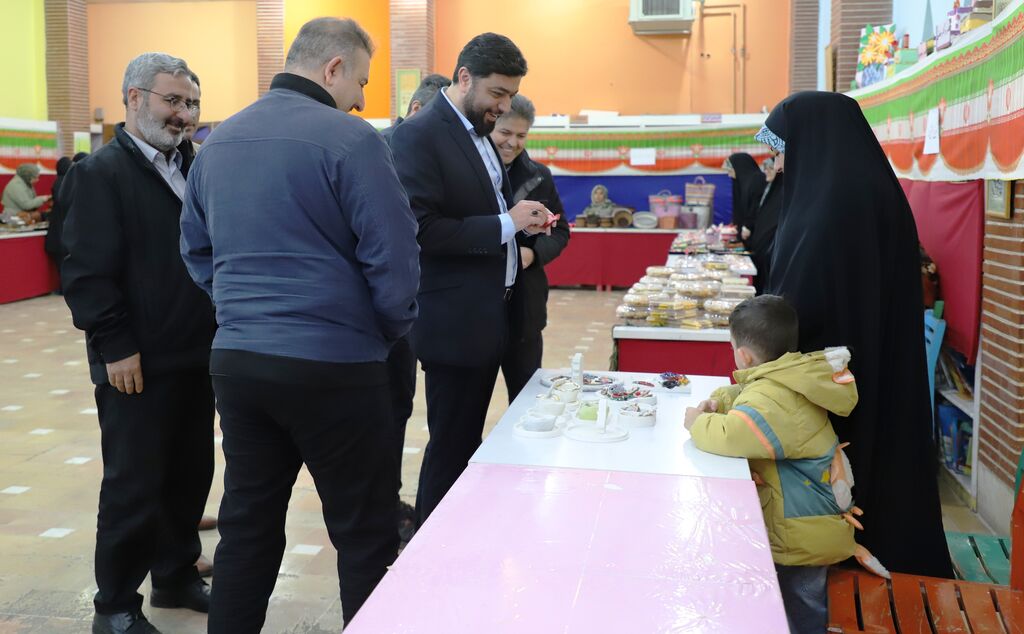 افتتاح و آغاز به کار دومین نمایشگاه «دستسازههای مادران هنرمند»در مرکز مجتمع کانون قزوین