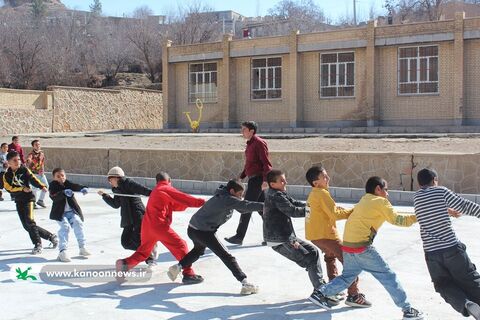 پیک امید کتابخانه‌های سیار روستایی کانون کهگیلویه وبویراحمد در دهه فجر