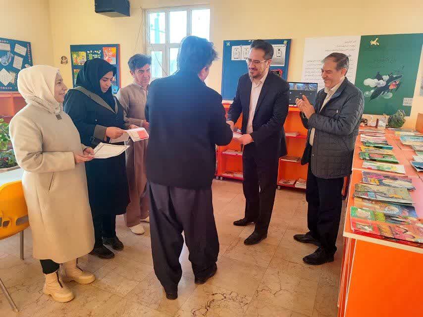 مرکز روانسر ویژهبرنامه گرامیداشت دهه فجر را به پا کرد