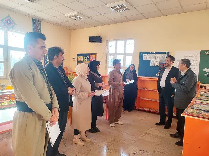 مرکز روانسر ویژهبرنامه گرامیداشت دهه فجر را به پا کرد