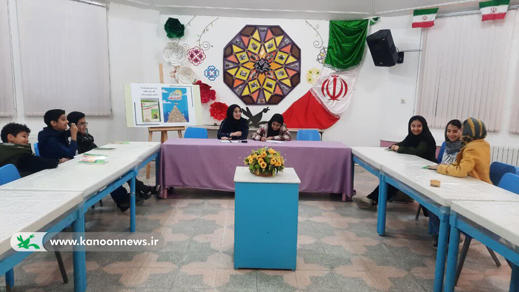 نشست بحث کتاب با محوریت کتاب "زمستان سبز" در یزد برگزار شد