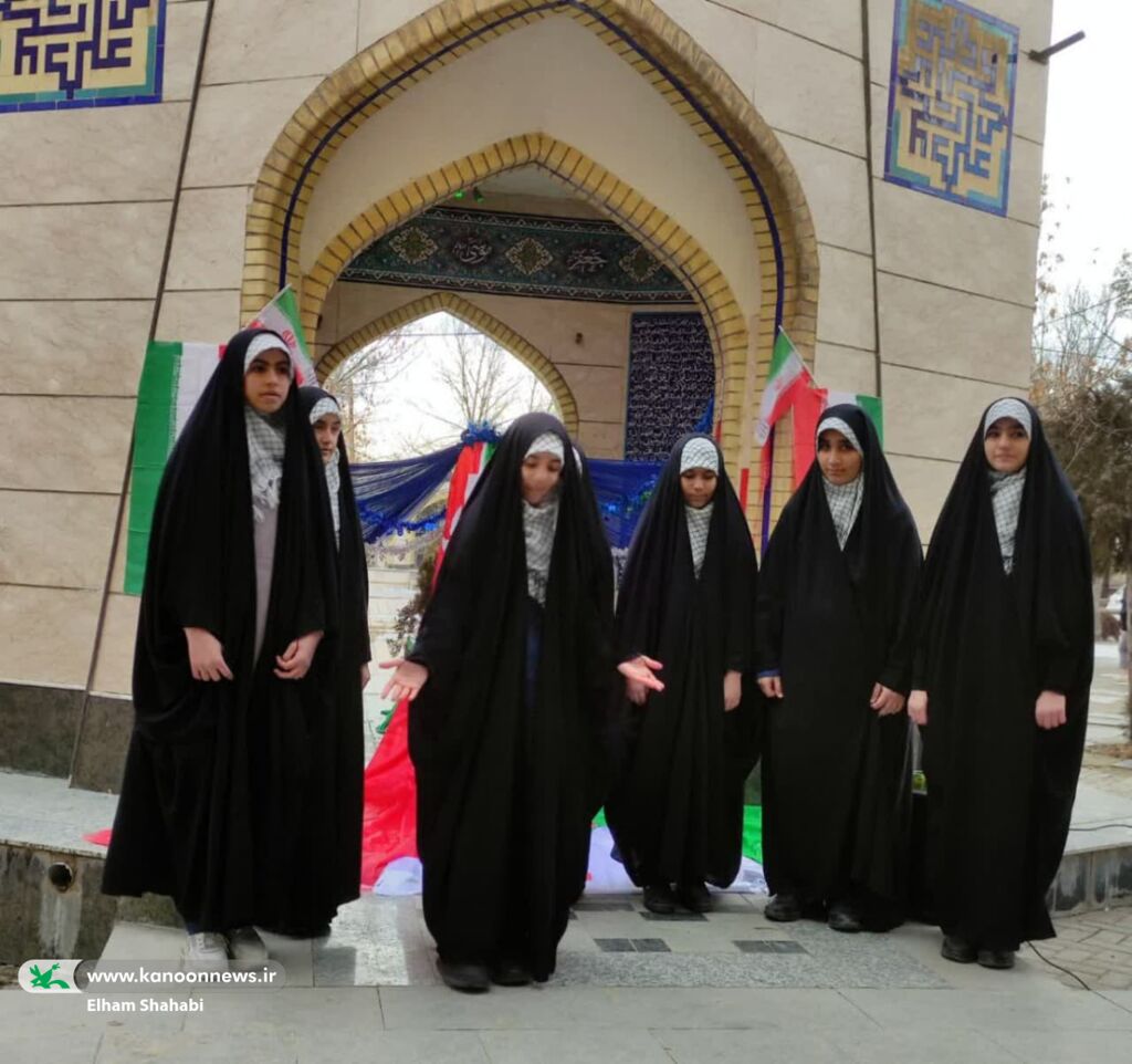 مراکز کانون همدان از عهد و پیمان با شهدا تا بوسه پرچم گنبد امام رضا (ع)